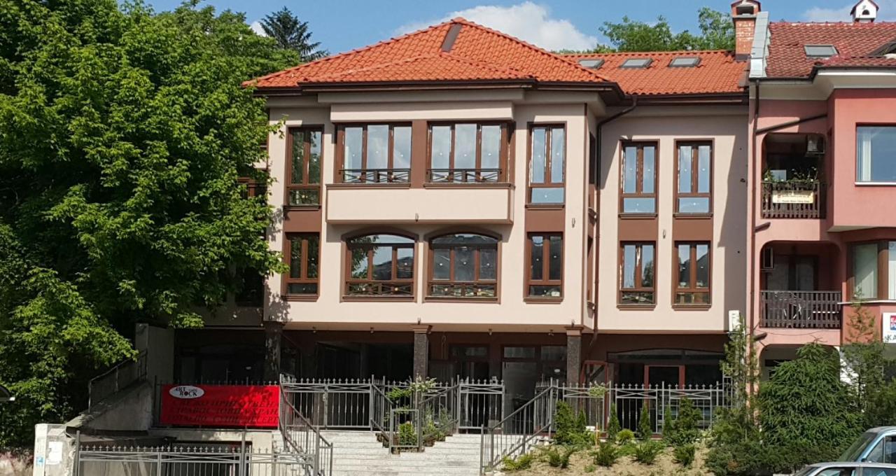Art House Plovdiv Hotel ภายนอก รูปภาพ